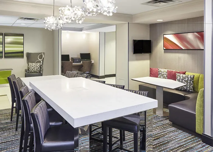 Hotel By Marriott Chicago Schaumburg/woodfield Mall Schaumburg