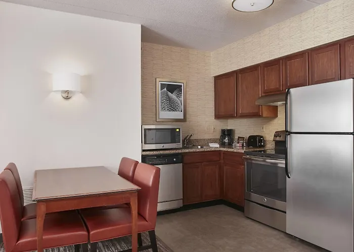 Hotel By Marriott Chicago Schaumburg/woodfield Mall